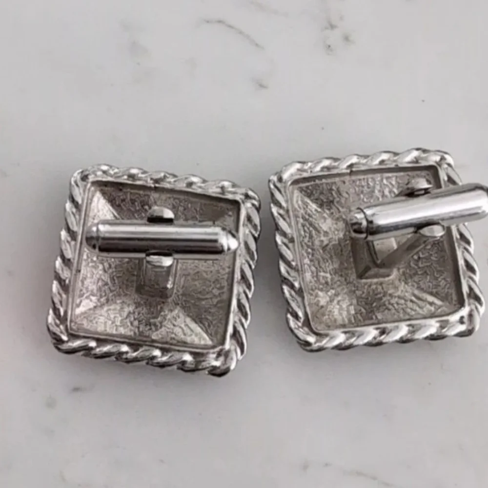 Vintage Silver-Tone Heraldic Lion Crest Cufflinks 1960's-70's